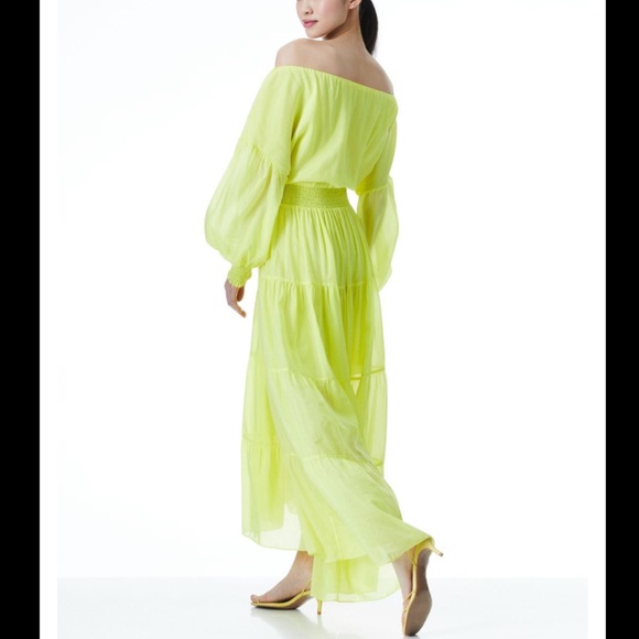 NEW ALICE + OLIVIA Kiara Off-The-Shoulder Cotton and Silk-Blend Voile Maxi Dress - Picture 2 of 10